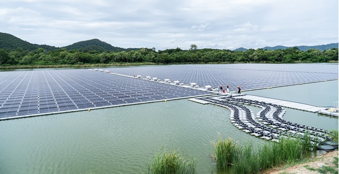 สนพ. พาสื่อเยี่ยมชม Solar Floating ศึกษารูปแบบการผลิตไฟฟ้าใช้เอง รับมือการเปลี่ยนแปลงโครงสร้างไฟฟ้าไทยสู่แผน PDP2026